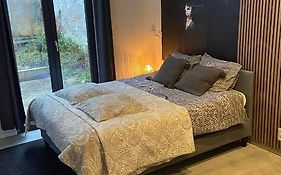 Garden Suite In City Center